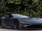 雷火电竞充值-绿茵场与地图上的裂痕，当姆巴佩爆发点燃巴黎，伊拉克用足球打穿佛罗伦萨的想象