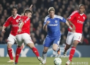 雷火电竞app-拜仁轻取本菲卡，拉莫斯乌龙送礼英超