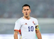 雷火电竞网址-阿扎尔接受手术伤病恢复进展缓慢