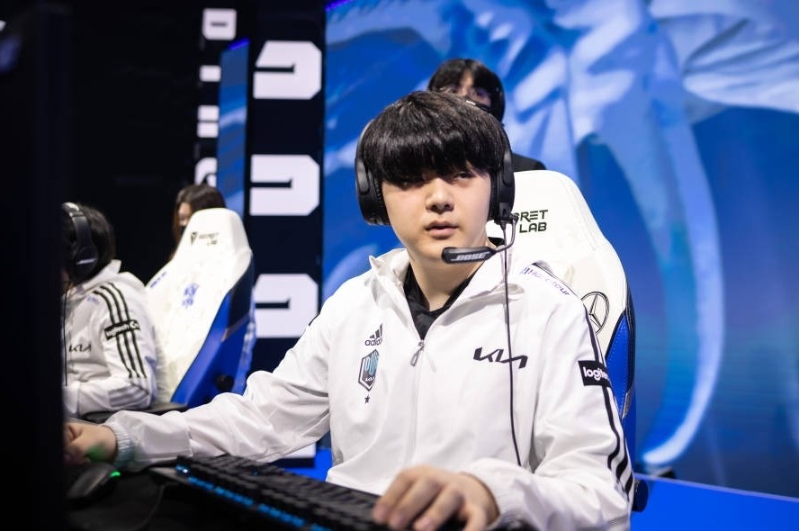 RNG翻盘GEN，Canyon完成史诗逆转八强赛3:1（成都）