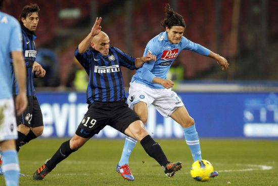 那不勒斯战平利物浦，卡瓦尼乌龙送礼意甲的简单介绍