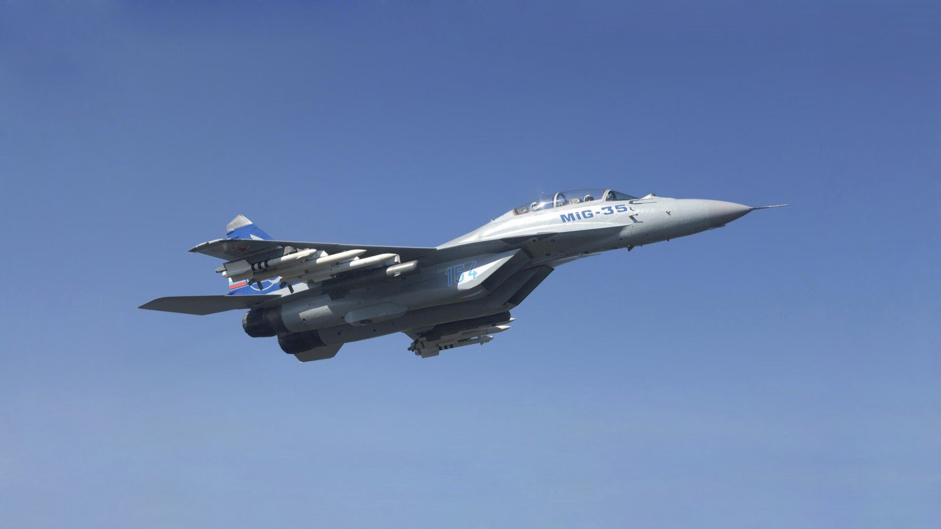 虚拟与现实的碰撞，莱比锡红牛对阵英格兰，佩德里书写冠军级剧本